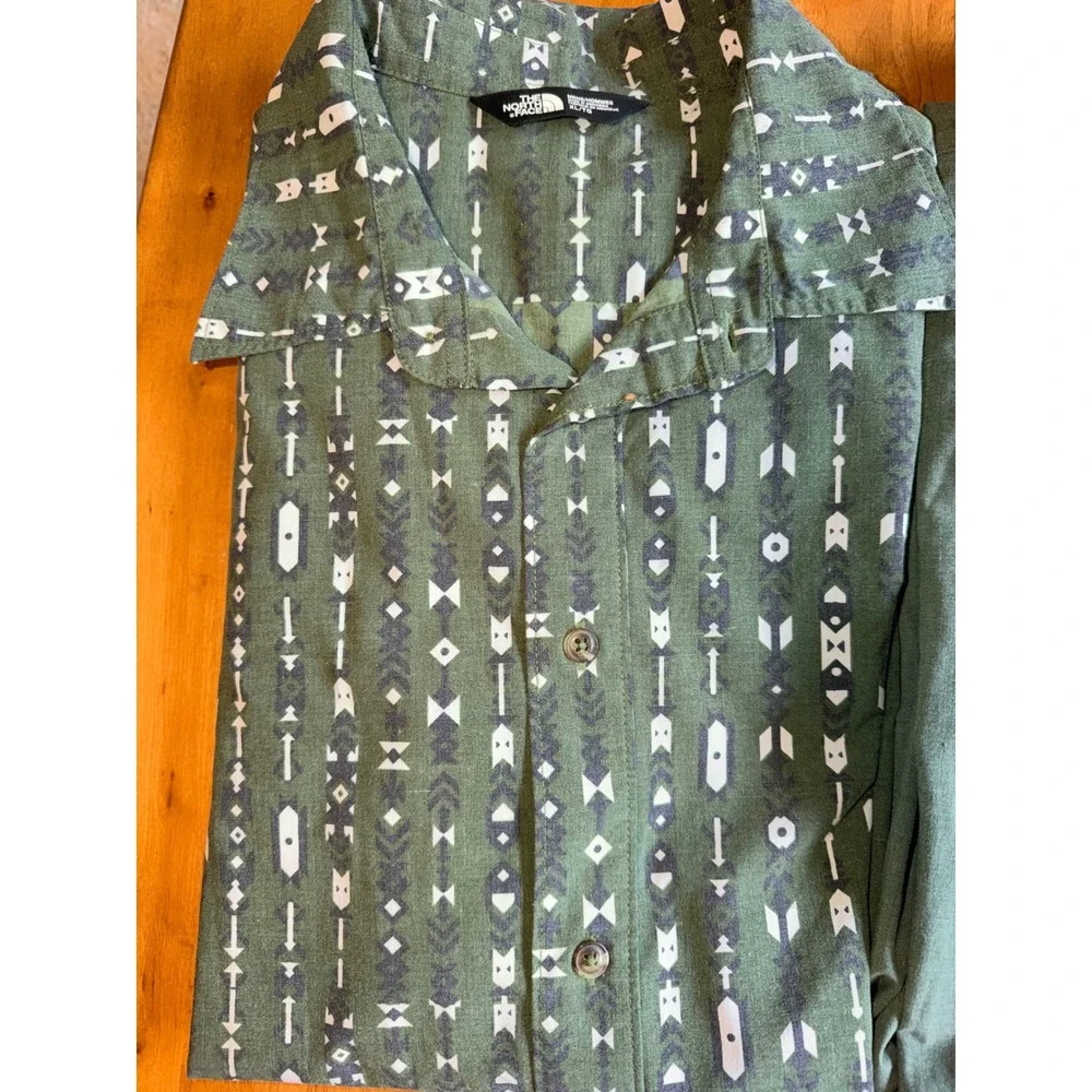 Lot of 3 The North Face Mens XL Short Sleeve Button Down Shirts Green White 485